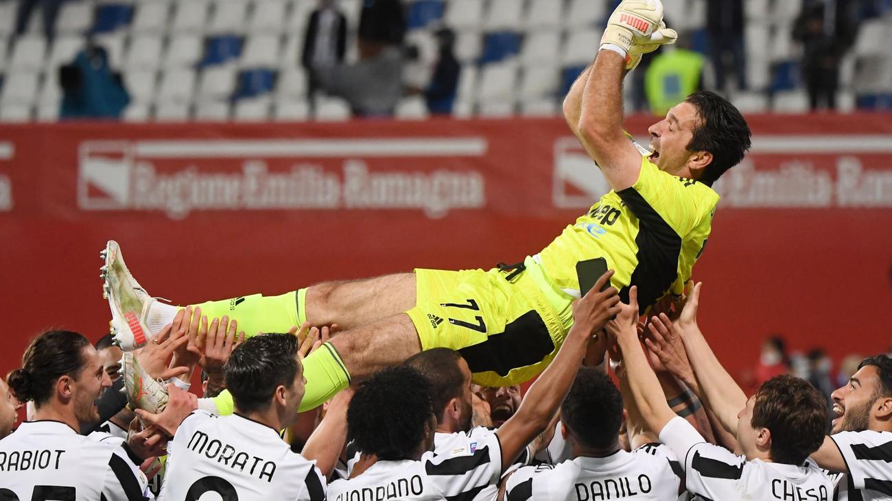 Atalanta 1 2 Juventus Chiesa Seals Coppa Italia For Pirlo S Men