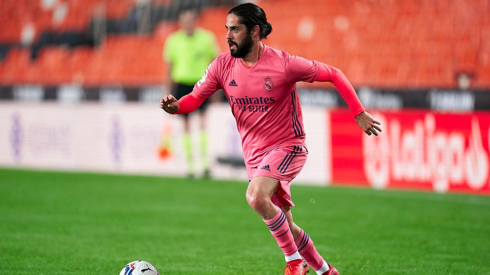 Isco wants to try another league – agent