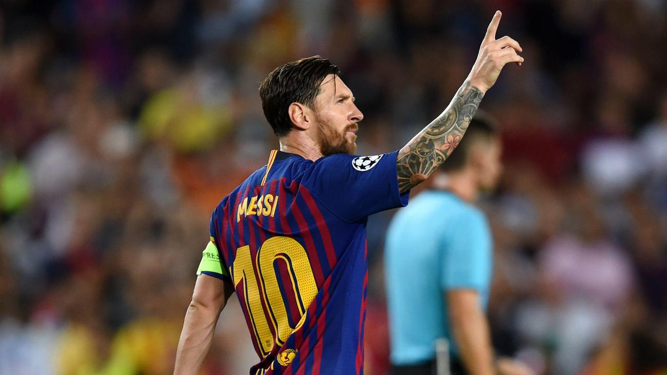 Sân vận động Camp Nou nổi tiếng là nơi Messi giành nhiều chiến thắng quan trọng, và hình ảnh này chắc chắn sẽ làm bạn trầm trồ khi chiêm ngưỡng toàn cảnh của nó.