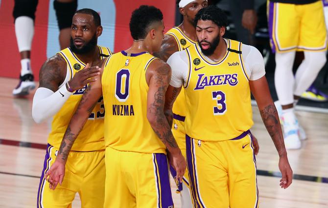 Lakers, Bucks draw level with comfortable wins - 670 x 424 jpeg 48kB