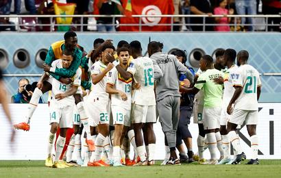 Jugadores de Senegal celebran