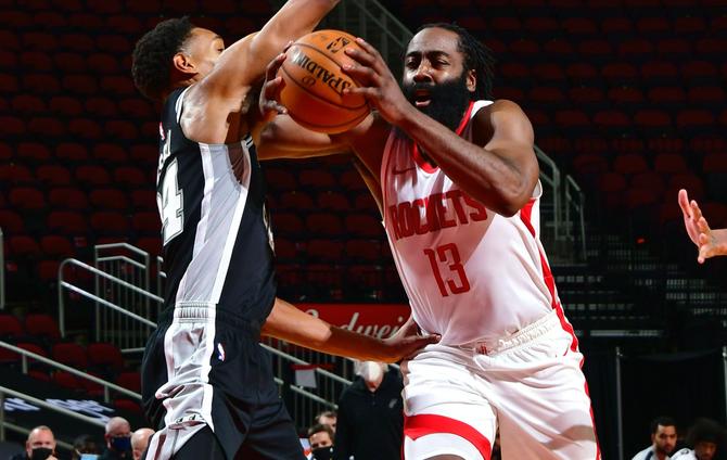 NBA (preseason): Harden replayed