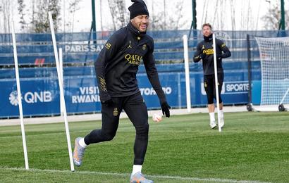 Neymar entrenando