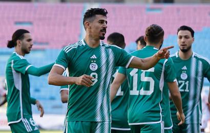 Jugadores de Argelia celebran