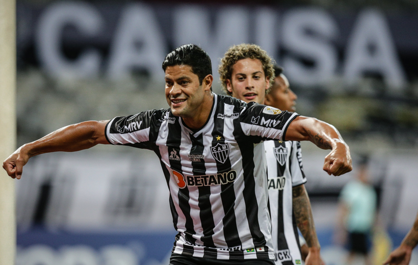 Брагантино атлетико минейро. Атлетико Минейро. Hulk Atletico Mineiro. Диего Минейро. Халк Атлетико Минейро косичка.