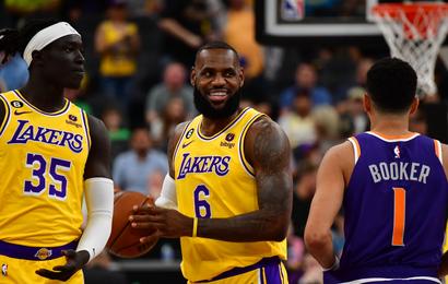 Présaison : Booker et les Suns battent LeBron et les Lakers