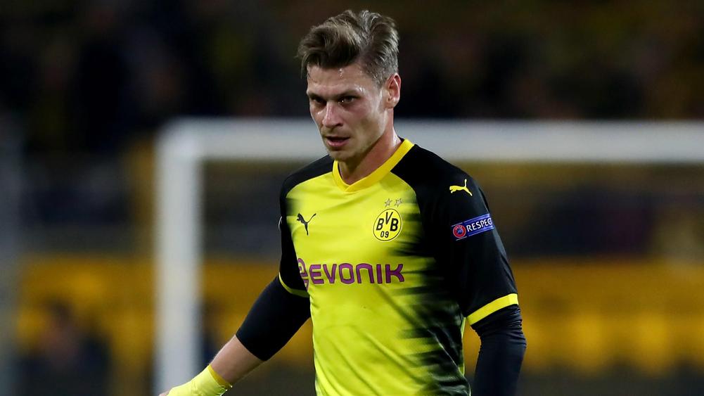 Dortmund Suffer Piszczek Injury Blow