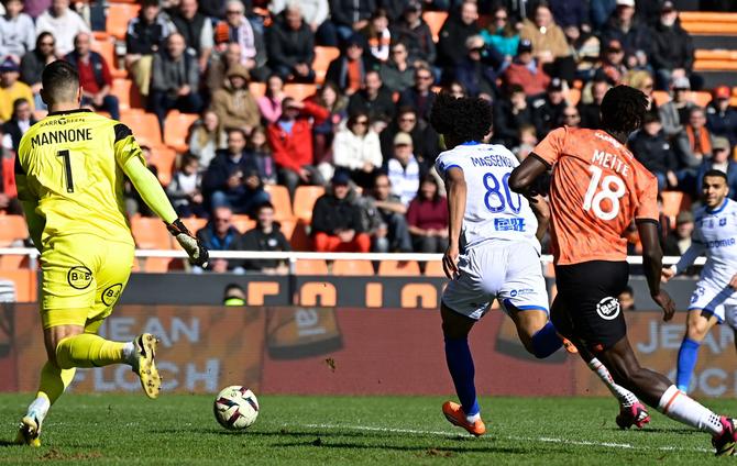 Auxerre continues its revival at the expense of Lorient