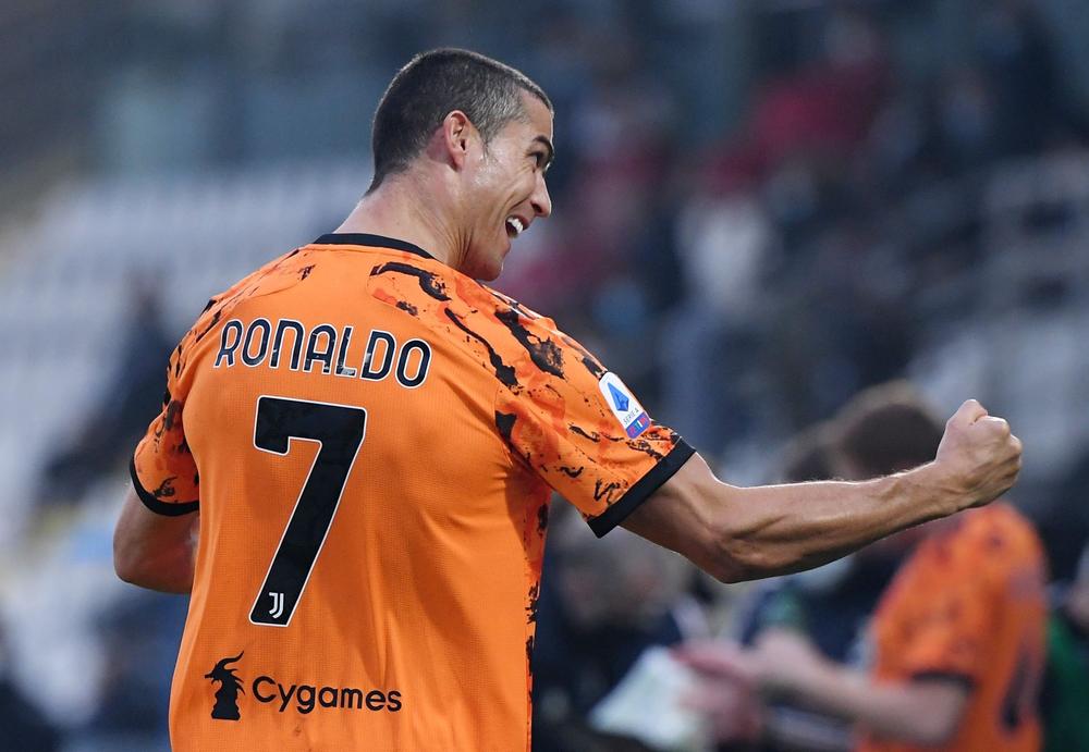 Juventus Orange Jersey Ronaldo  Cristiano Ronaldo Unveils 