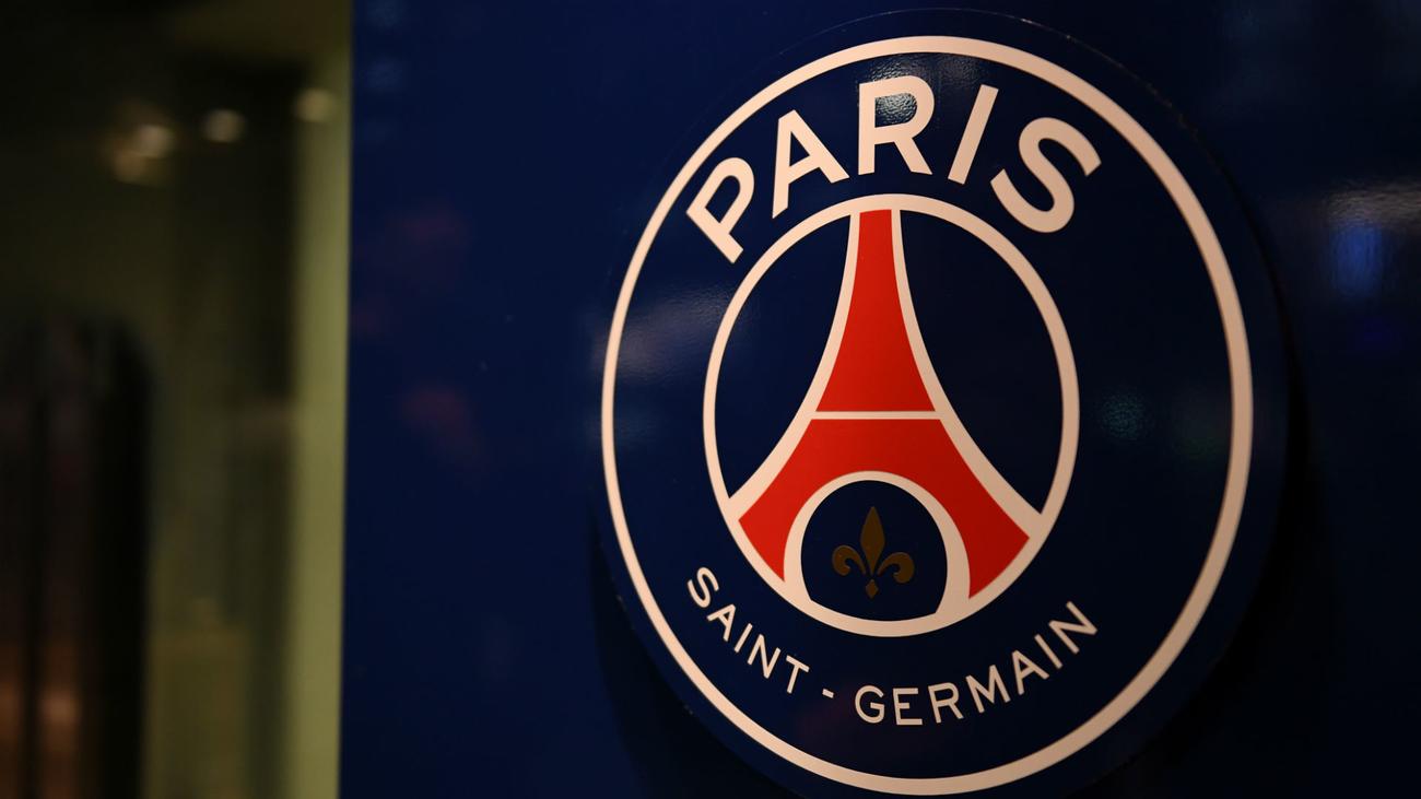 Psg Condemns Evra S Comments