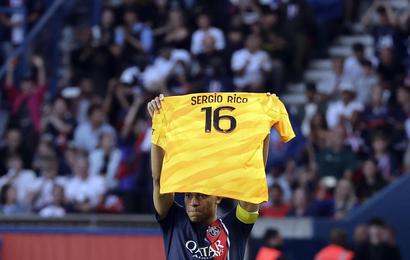 Kylian Mbappé recuerda a Sergio Rico
