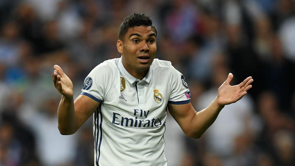 Casemiro used to handling pressure as Real Madrid hunt double