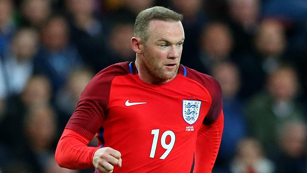 Rooney Can Guide Young England Team Ferdinand