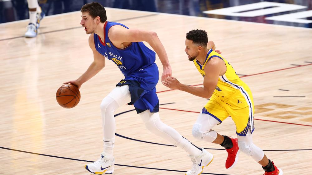 Curry S Warriors Fall As Jokic Inspires Nuggets Rockets Win To Begin Post Harden Era