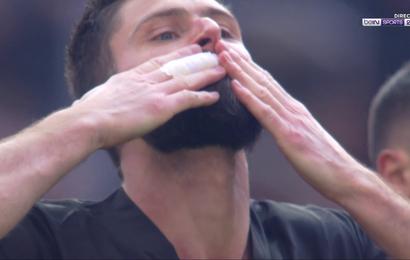 Serie A : Olivier Giroud sort un geste de "kung-fu" mais son but est refusé !