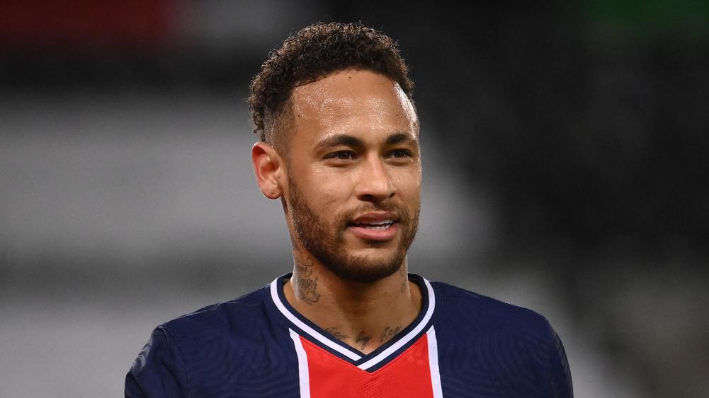 Neymar Says Psg Contract Renewal Is Almost Settled