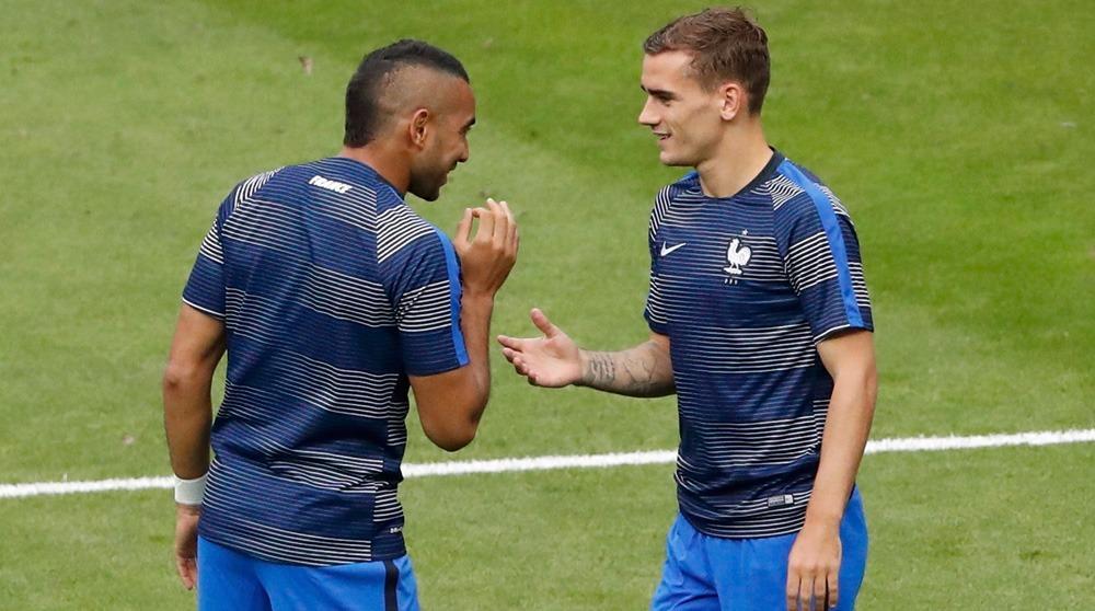 يورو 2016 | قذيفة إيدير تمسح دموع رونالدو وتمنح البرتغال لقبها الأول 548583-FRANCE-3