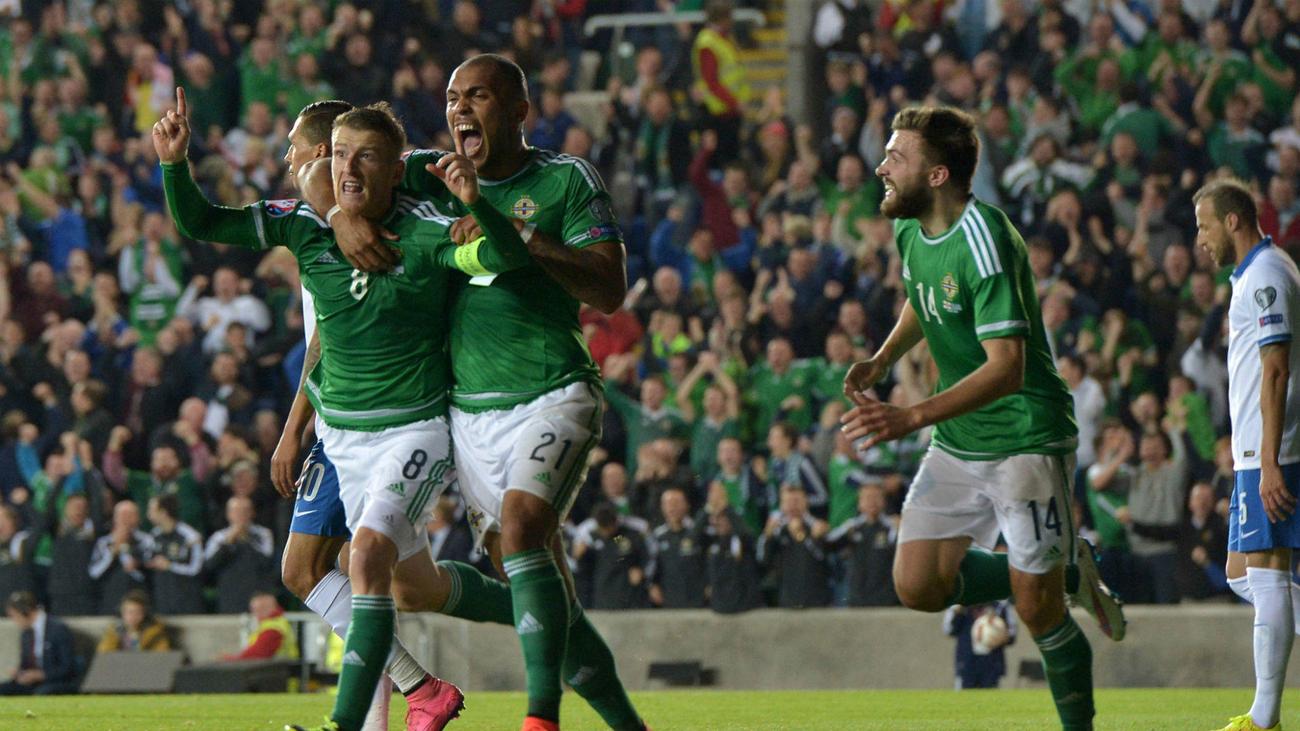 Euro 16 Qualifying Review Northern Ireland And Portugal Qualify Group D Goes To The Wire