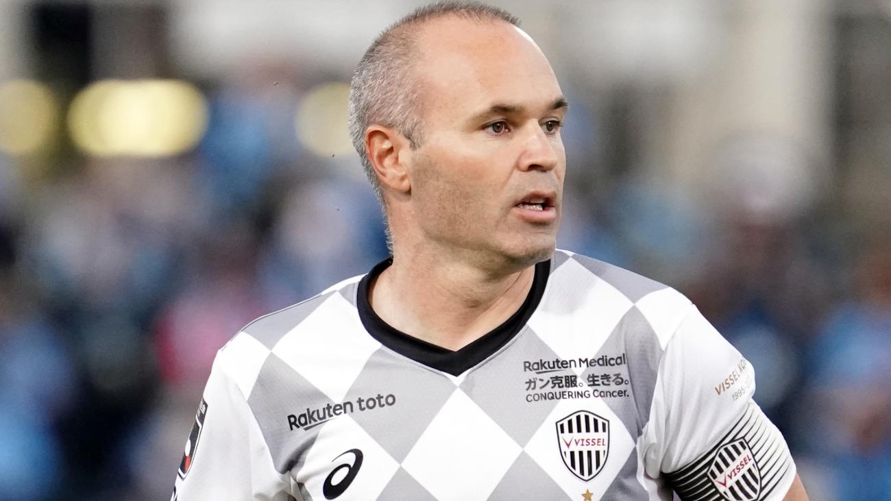 Iniesta Agrees Two Year Contract Extension At Vissel Kobe