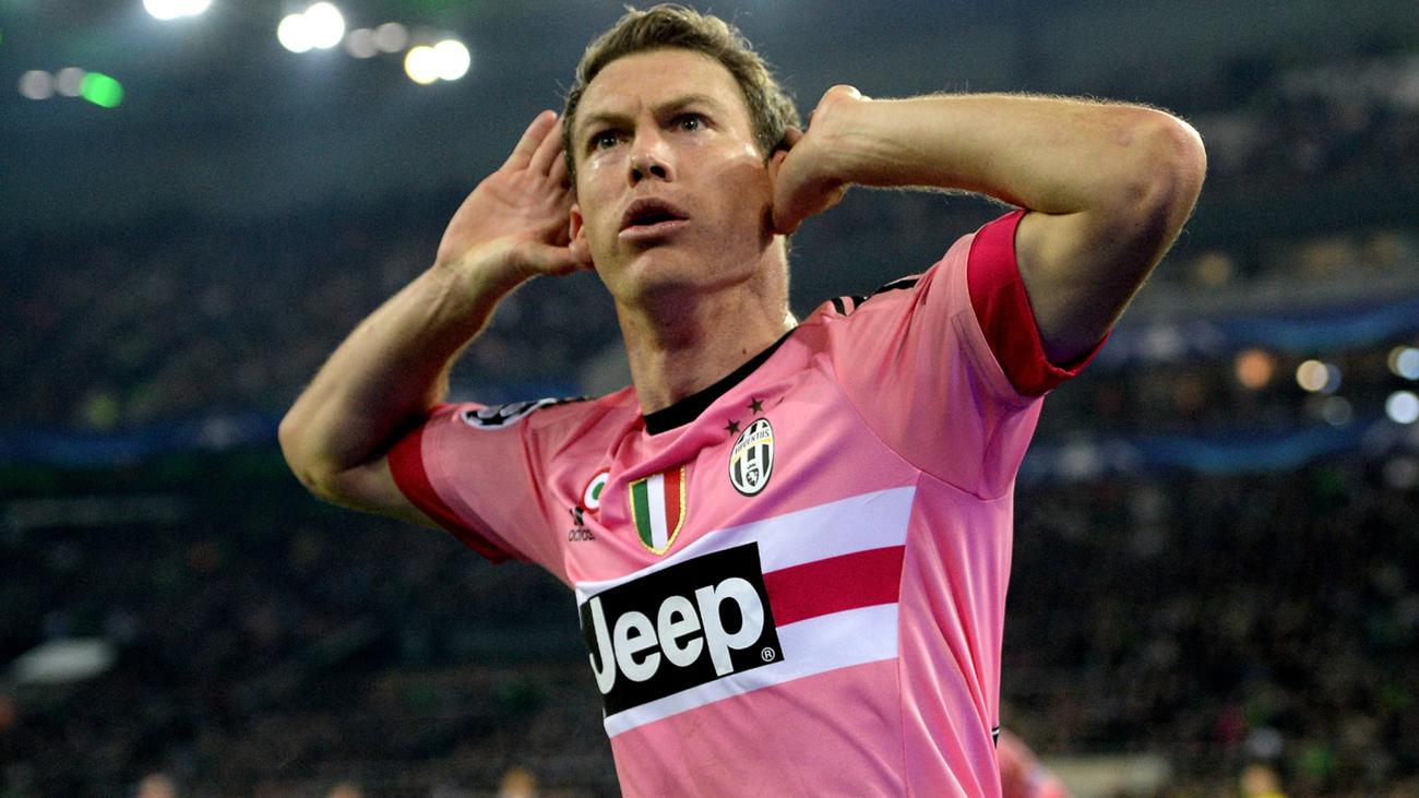 Former Juventus and Arsenal defender Lichtsteiner retires from football