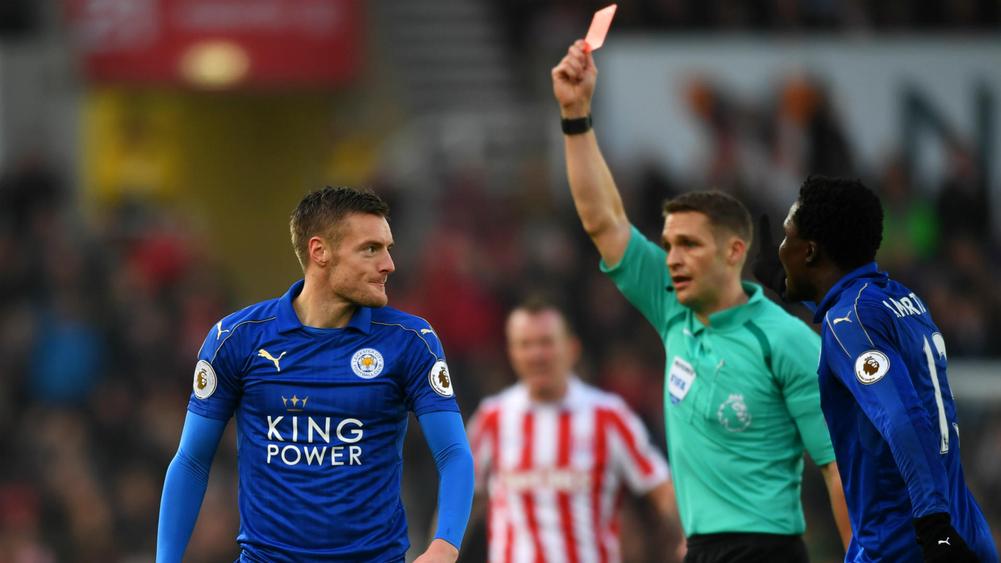 Stoke City 2 Leicester City 2 Champions Grab Draw After Vardy Red