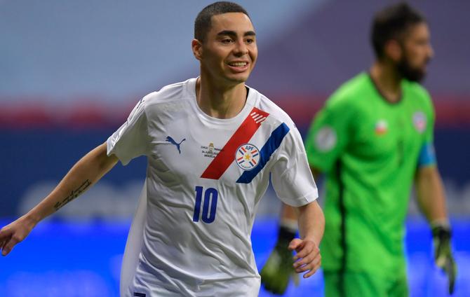 Paraguay mantiene su portería a cero en triunfo sobre Chile