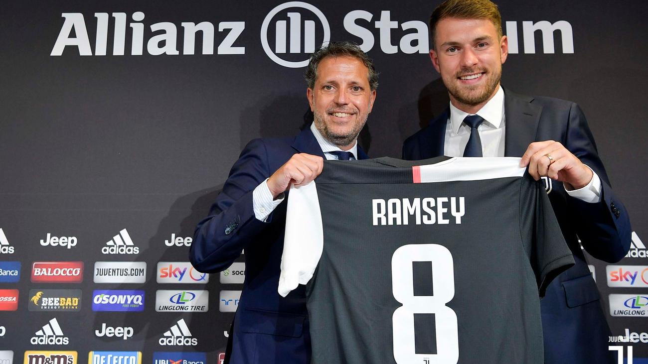 caravana fácilmente sesión Aaron Ramsey es presentado por Juventus