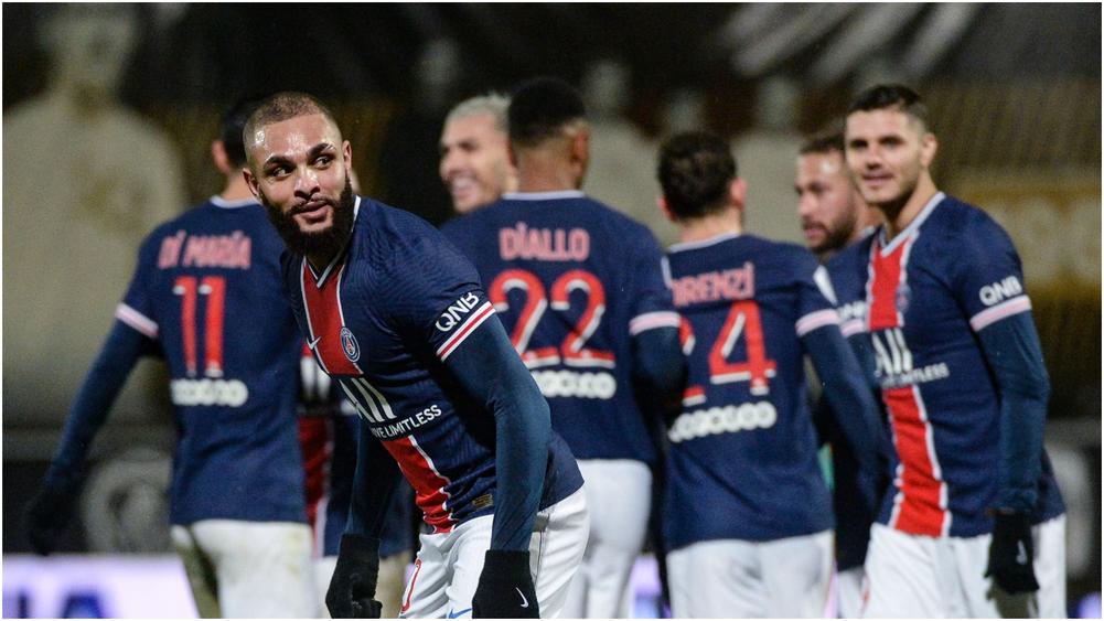 Angers 0 1 Paris Saint Germain Kurzawa Sends Champions To Ligue 1 Summit