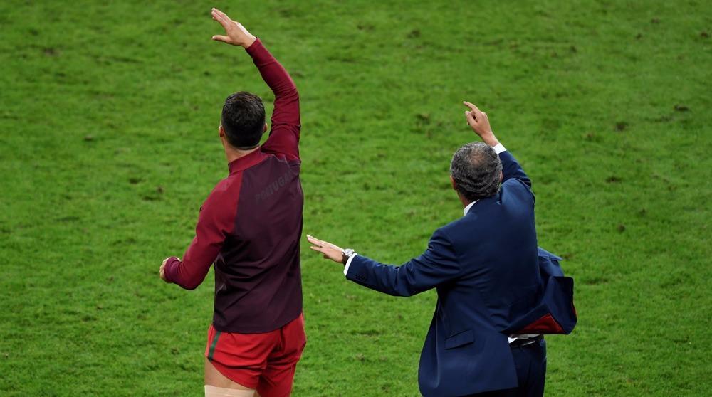 يورو 2016 | قذيفة إيدير تمسح دموع رونالدو وتمنح البرتغال لقبها الأول 549021-PORTUGAL-5