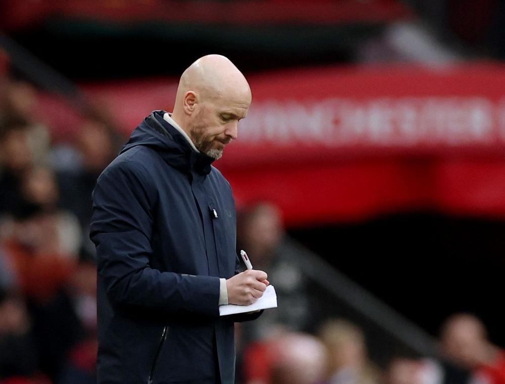 Man Utd boss Ten Hag wary of managerless Leeds