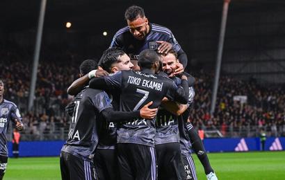 Arresteren Beide Verbieden Lyon beat Brest 4-2 in their return to Ligue 1