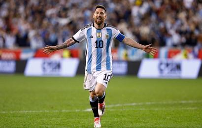 Messi celebrates brace