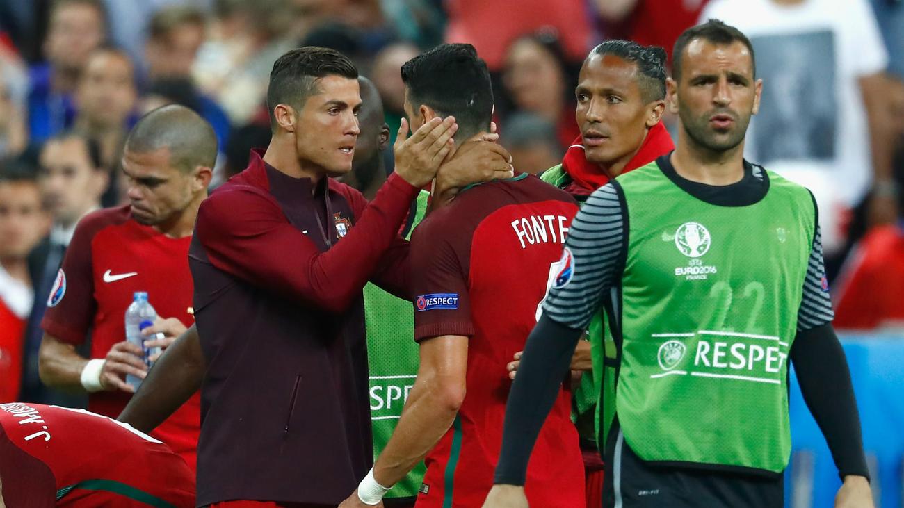 Ronaldo An Inspiration To Young Portugal Stars Says Santos