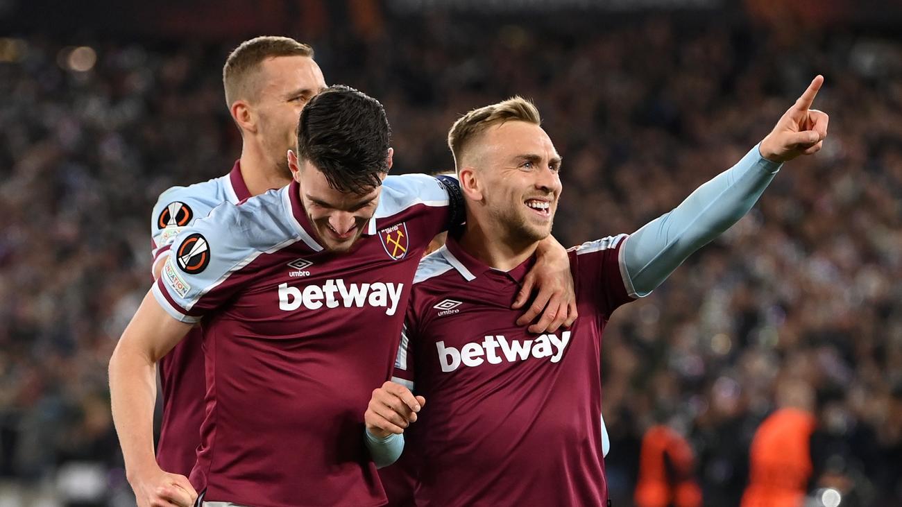 West Ham 3 0 Genk Hammers Cruise To Go Six Points Clear In Group H