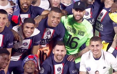 PSG puts on epic title party