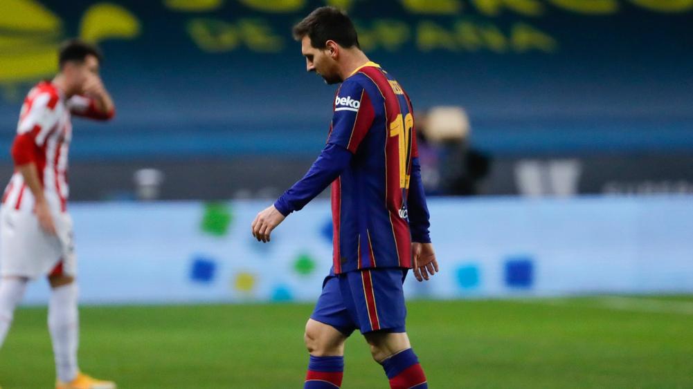 Barca boss Koeman defends Messi after red card in loss
