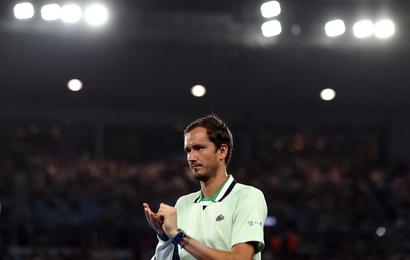 Medvedev to face Nadal in Australian Open final